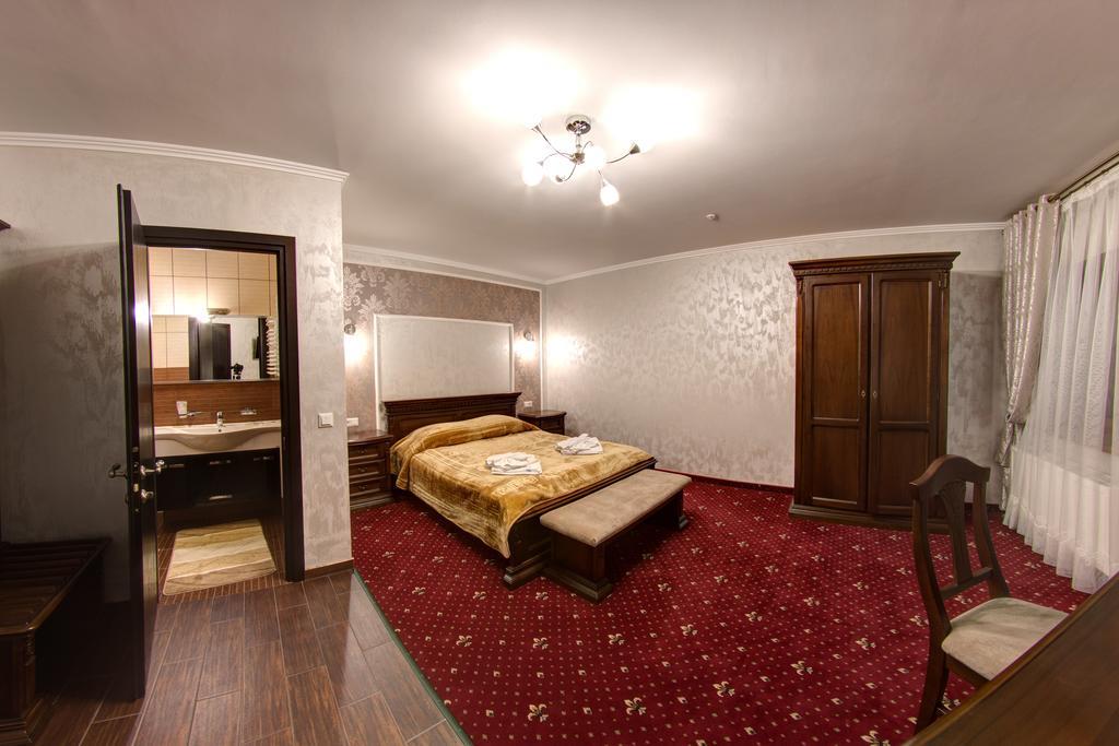 Hotel Mountain Krystal Bukovel