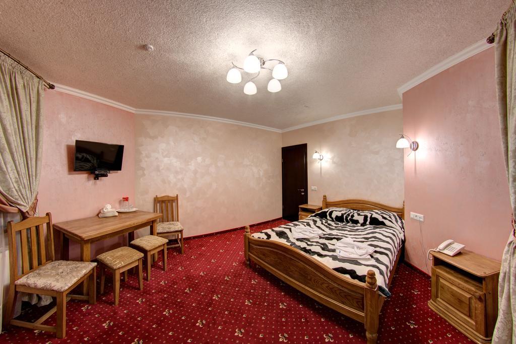 Готель Mountain Krystal *